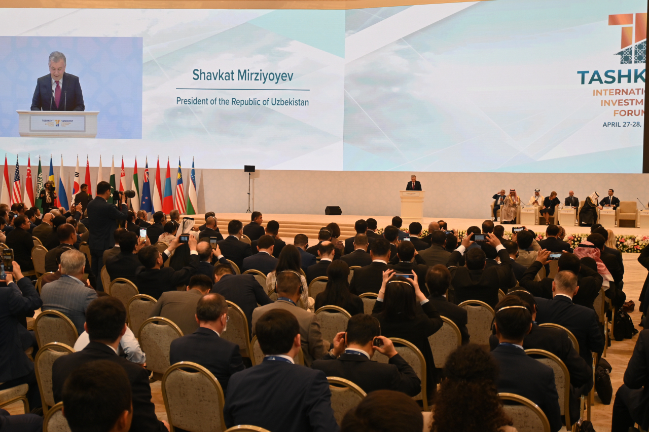 Uzbekistan President Shavkat Mirziyoev delivers an address during the opening ceremony of the Tashkent Investment Forum held at Tashkent City Congress Hall in Tashkent on Thursday. (Sanjay Kumar/The Korea Herald)