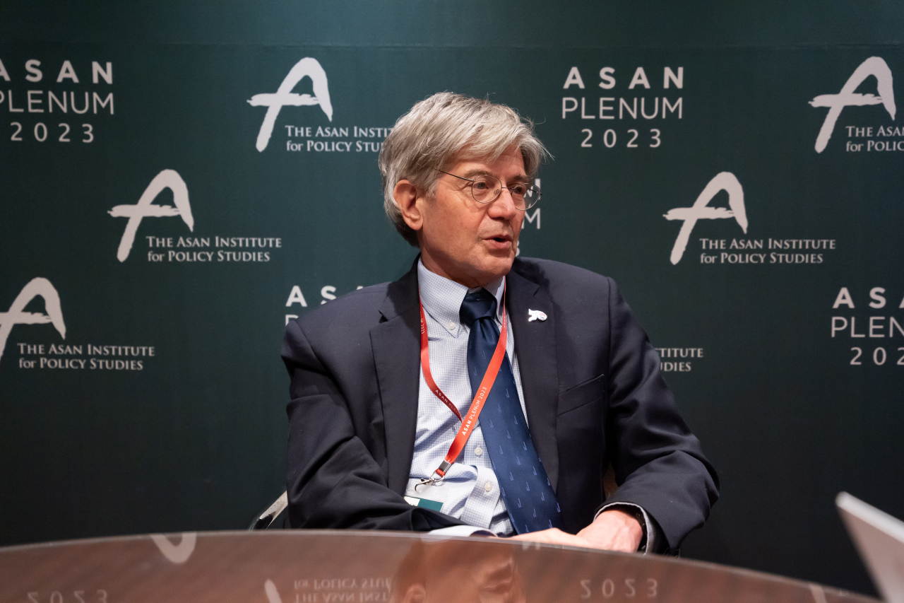 James Steinberg, who served as US deputy secretary of state from 2009 to 2011, speaks during an interview on the sidelines of the Asan Plenum 2023, marking the 70th anniversary of the South Korea-US alliance, held at the Grand Hyatt Seoul on April 25. Steinberg is currently the dean of Johns Hopkins University's School of Advanced International Studies in Washington. (Asan Institute for Policy Studies)