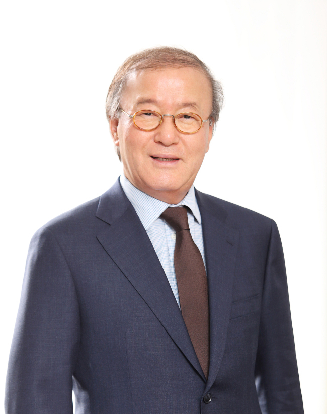 Gene Yoon, chairman of Fila Holdings & Acushnet Holdings (Herald DB)
