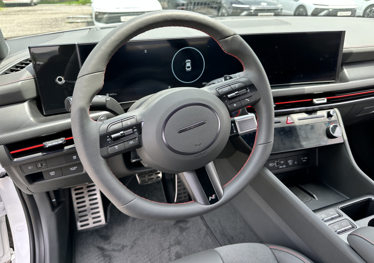 The interior of Sonata the Edge N Brand with 2.5 gasoline turbo engine (Byun Hye-jin/The Korea Herald)