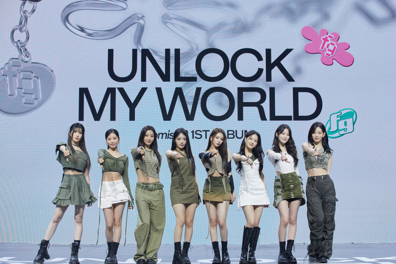 fromis_9 blooms with first LP 'Unlock My World'