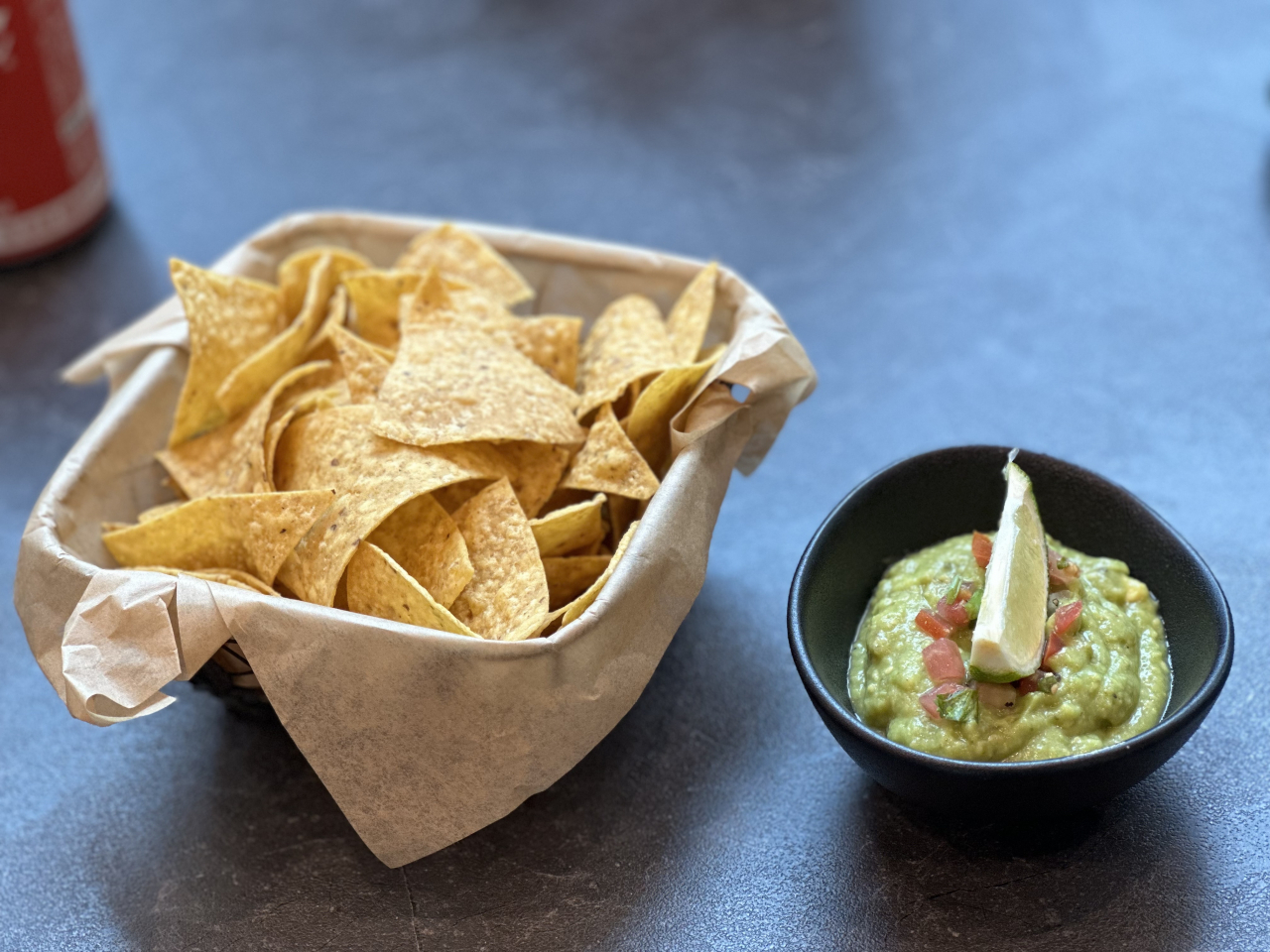 Chips and homemade guacamole served at El Pino 323 (Ali Abbot/The Korea Herald)