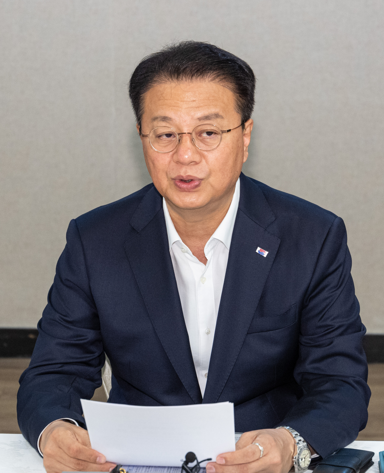 First Vice Finance Minister Bang Ki-sun speaks during a meeting in Seoul on Friday. (Yonhap)