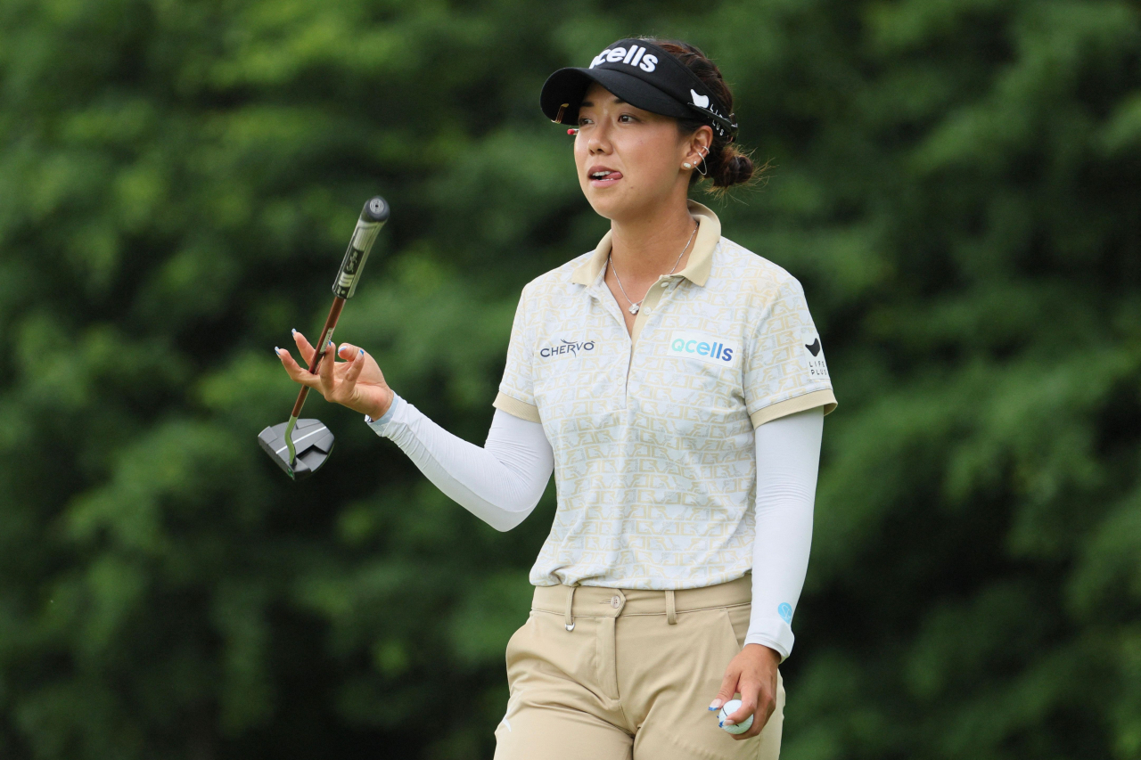 This photo shows Jenny Shin of South Korea reacting to her par putt on the seventh green during the final round of the KPMG Women's PGA Championship at Baltusrol Golf Club in Springfield, New Jersey, on Sunday. (Yonhap)
