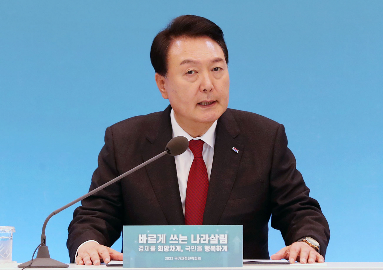 President Yoon Suk Yeol speaks at a meeting held at the presidential office last week. (Yonhap)