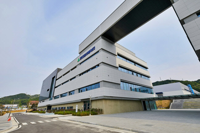 Hyundai Elevator’s headquarters in Chungju, North Chungcheong Province (Hyundai Elevator)