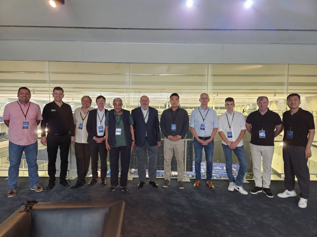 AfreecaTV executives and representatives from World Union of Billiards pose for a photo after their meeting at Dragao Arena, the venue of the Three-Cushion World Cup held in Porto, Portugal, Thursday. (AfreecaTV)