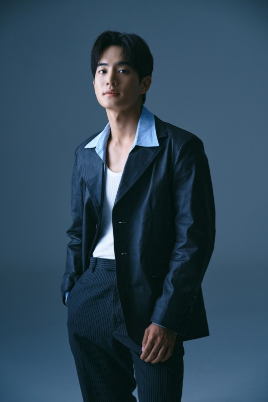 Actor Kang Tae-ju (Studio New)