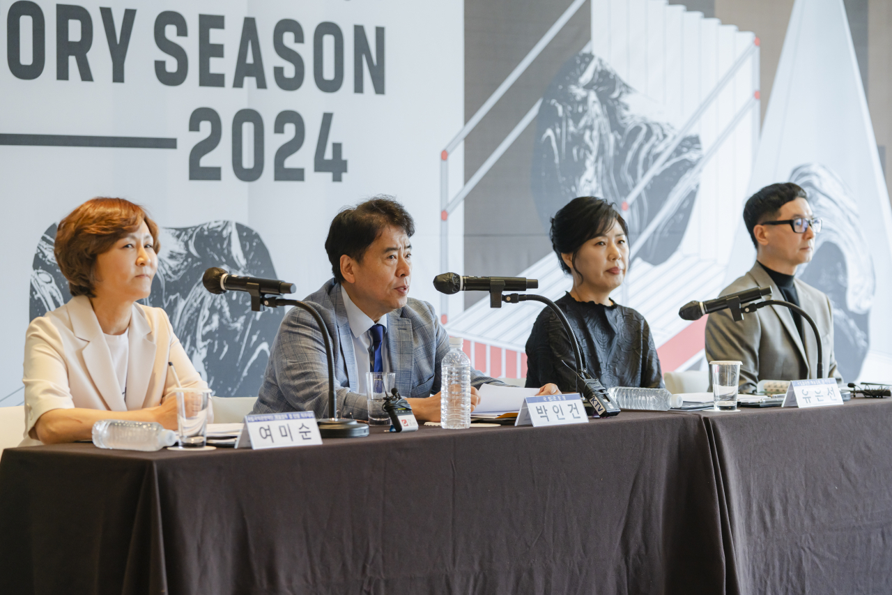 From left: Artistic director Yu Eun-seon, National Theater of Korea CEO Park In-gun and artistic directors Yeo Mi-sun and Kim Jong-deok attend a press conference in Jung-gu, Seoul, Thursday. (NTOK)