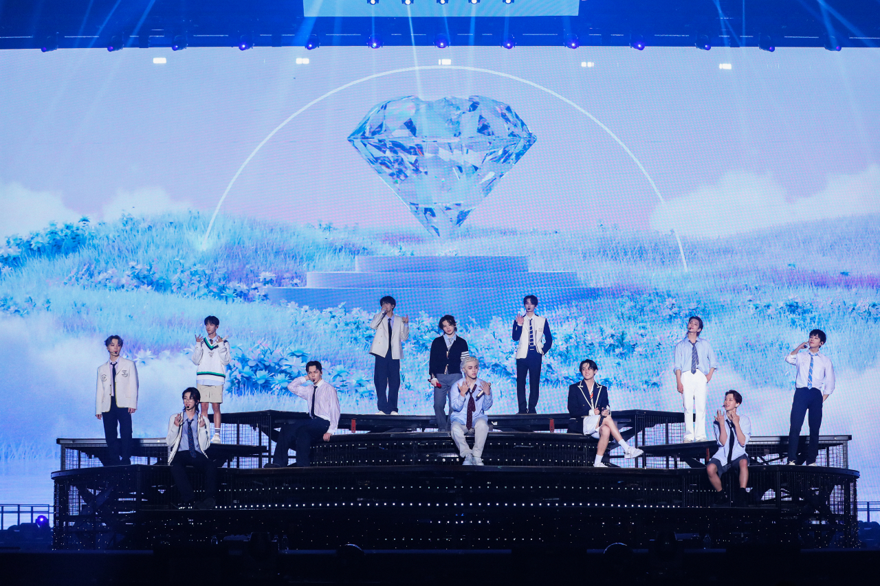 K-pop band Seventeen holds its concert series 