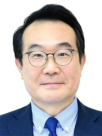 This photo shows Lee Do-hoon, who was named by President Yoon Suk Yeol on Wednesday, as the new ambassador to Russia. (Yonhap)