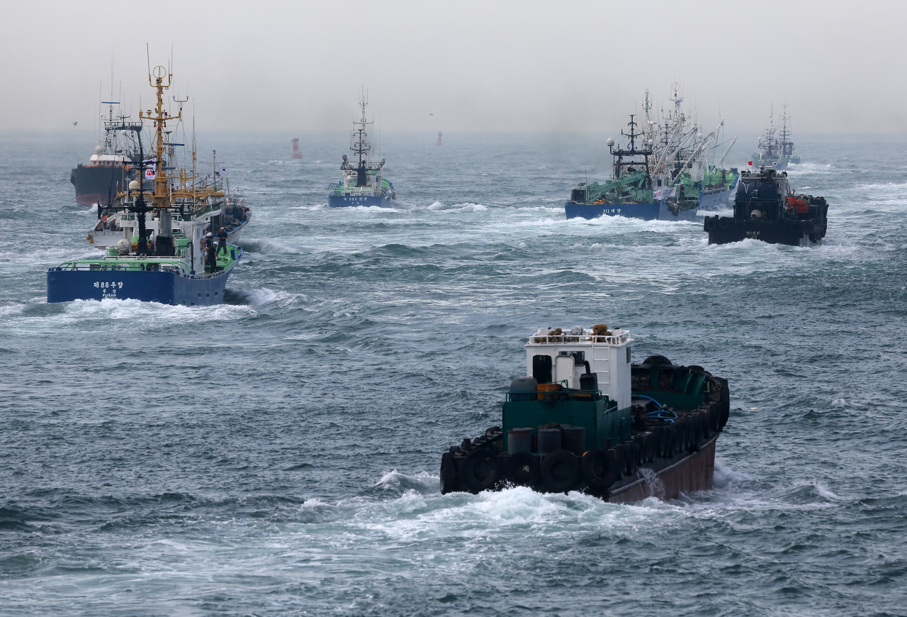 South Korean fishing boats are seen in this July 6 file photo. (Yonhap)