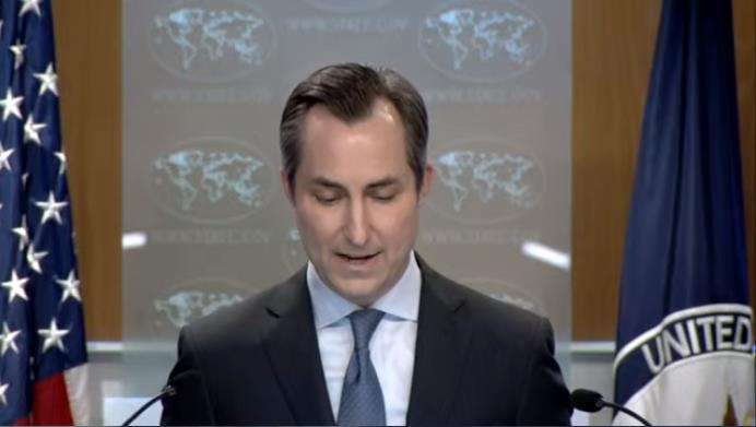State Department spokesperson Matthew Miller speaks at a daily press briefing at the department in Washington, Wednesday. (Yonhap)