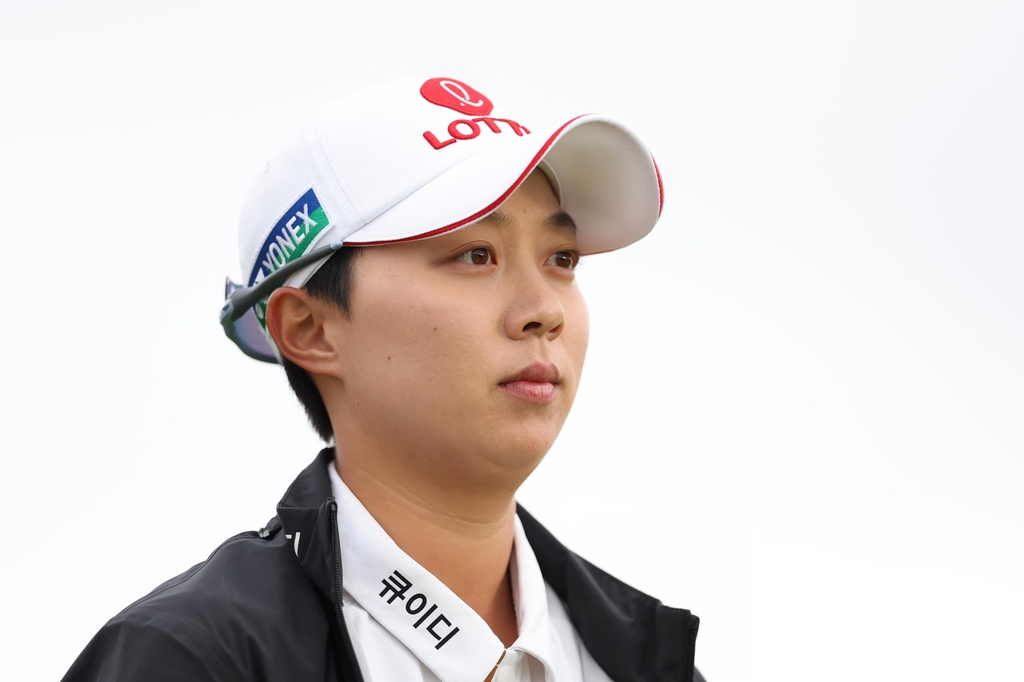 Kim Hyo-joo of South Korea walks on the 18th hole during the third round of the AIG Women's Open at Walton Heath Golf Club in Surrey, England, on Saturday.(The Royal and Ancient Golf Club)