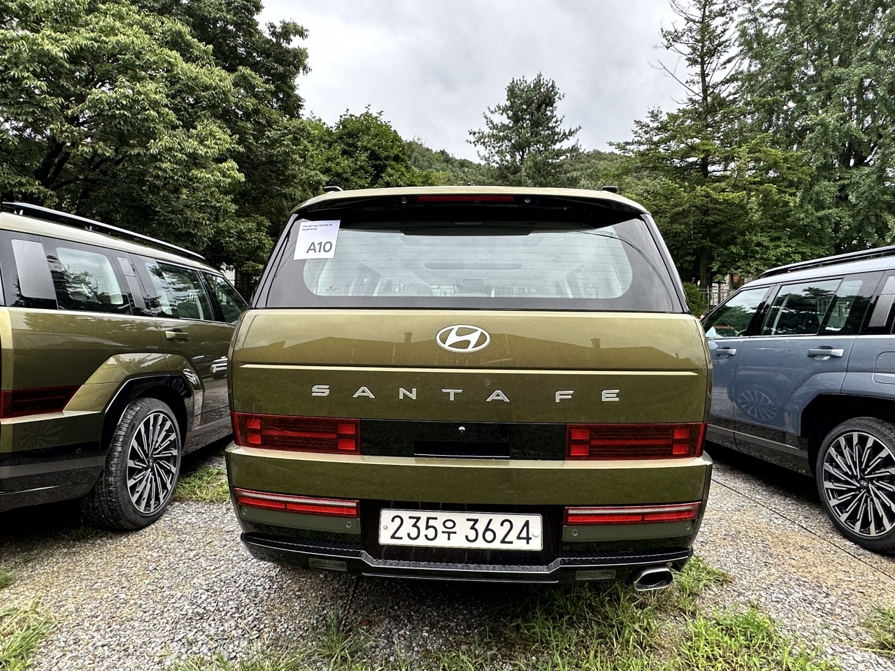 A rear view of Hyundai’s new Santa Fe (Byun Hye-jin/The Korea Herald)