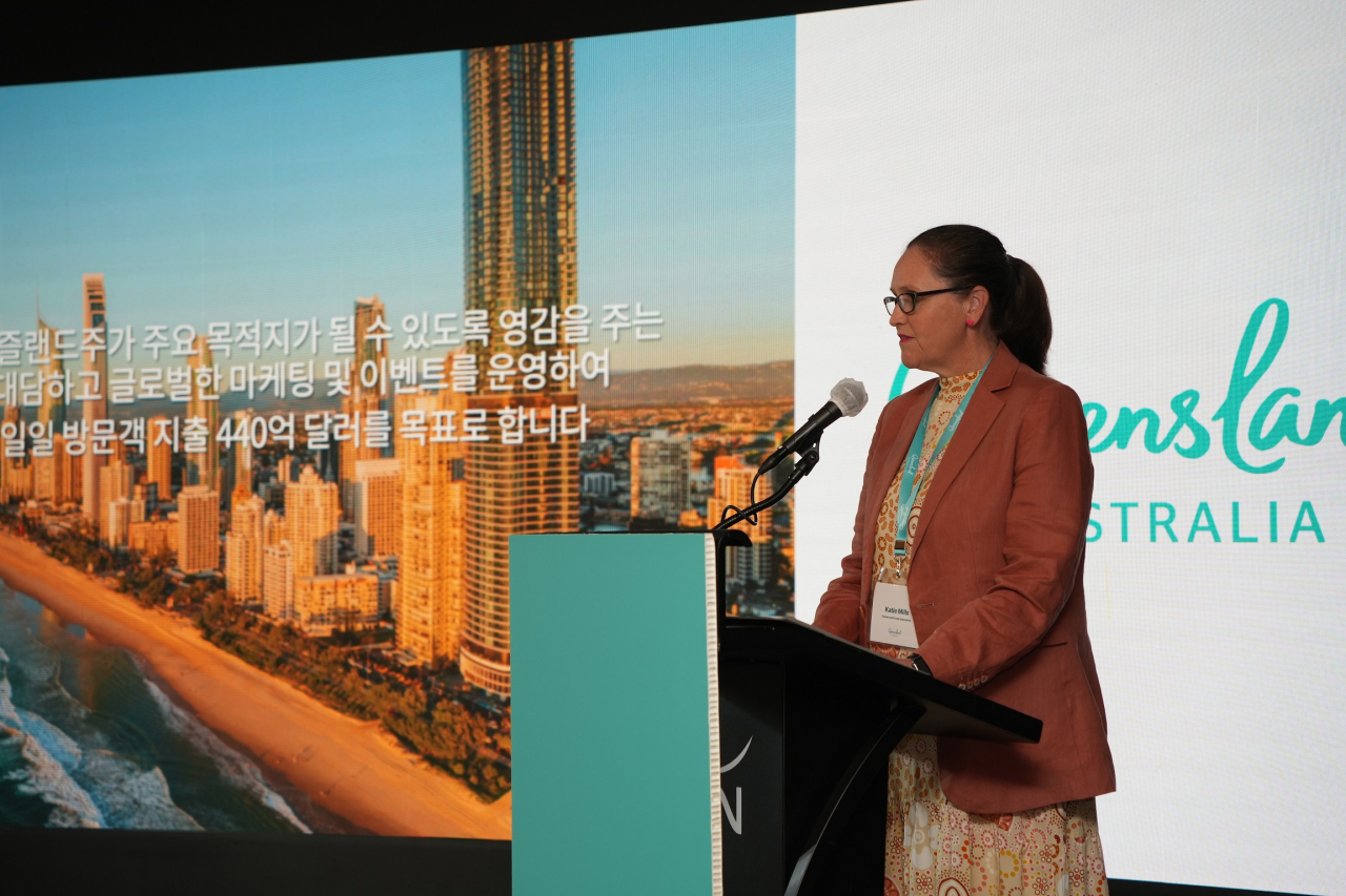 Katie Mills, international director of Tourism and Events Queensland, speaks at a press conference held at Novotel Ambassador Dongdaemun in Jung-gu, central Seoul, Tuesday. (Tourism and Events Queensland)