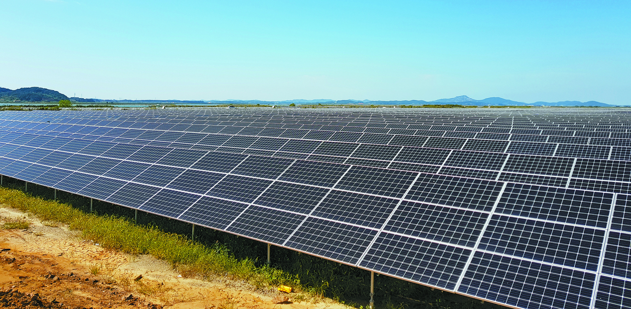 Hyundai Engineering and Construction's 65 MW photovoltaic power plant in Seosan, South Chungcheong Province, completed in 2018. (Hyundai E&C)