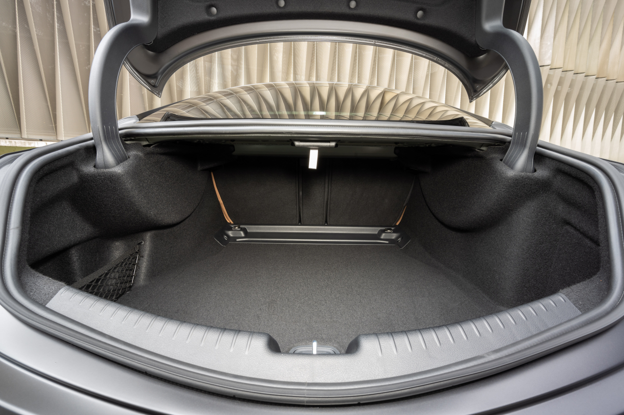 Trunk of Mercedes-Benz CLE Coupe (Mercedes-Benz)