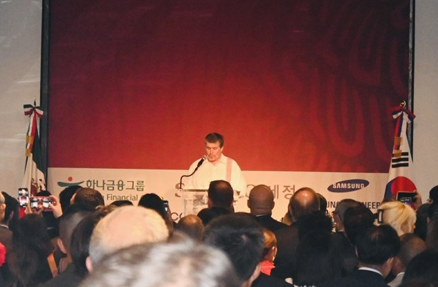 Mexico's ambassador to Korea, Carlos Penafiel Soto, delivers remarks at Mexico’s 213th anniversary of independence from Spain at the Four Seasons Hotel in Jung-gu, Seoul, on Wednesday. (Sanjay Kumar/The Korea Herald)