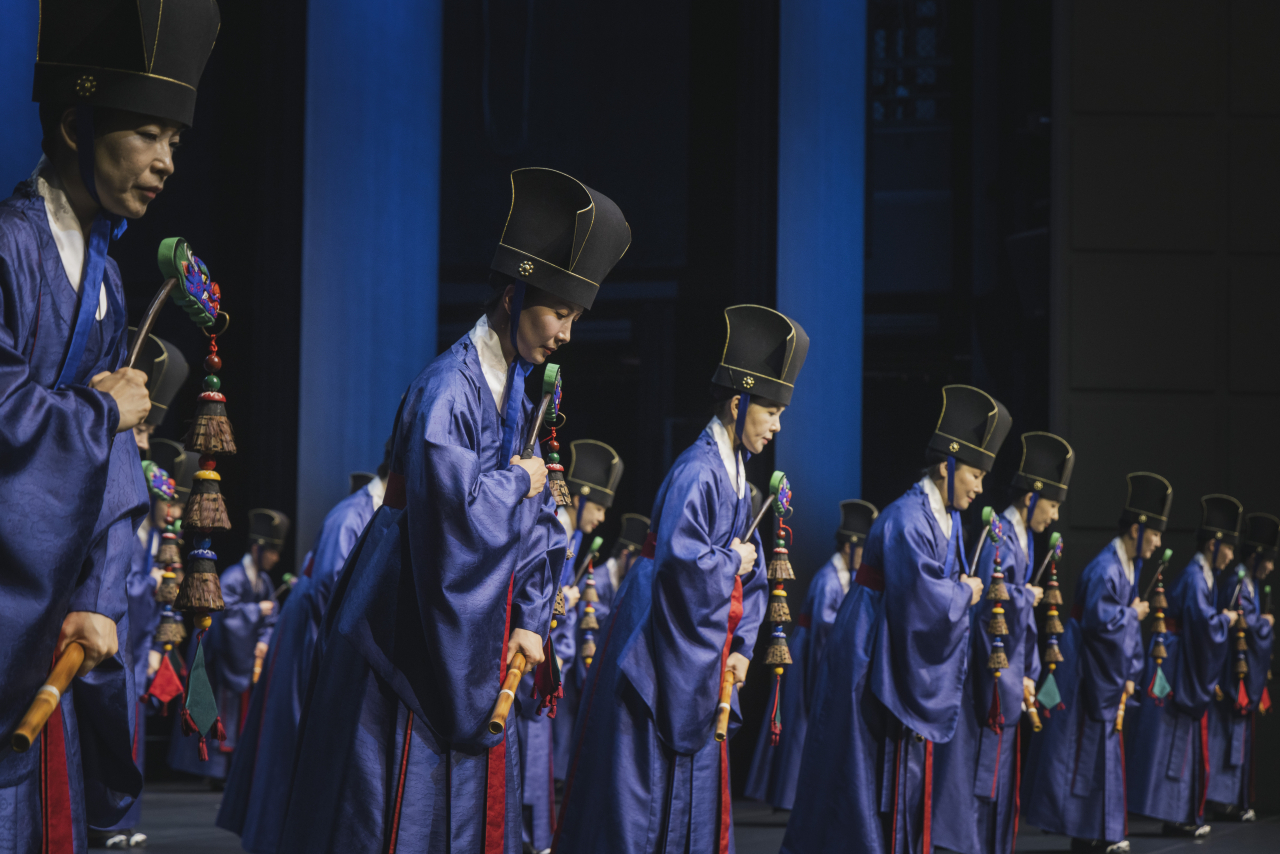 Members of the National Gugak Center perform Jongmyo Jeryeak. (National Gugak Center)