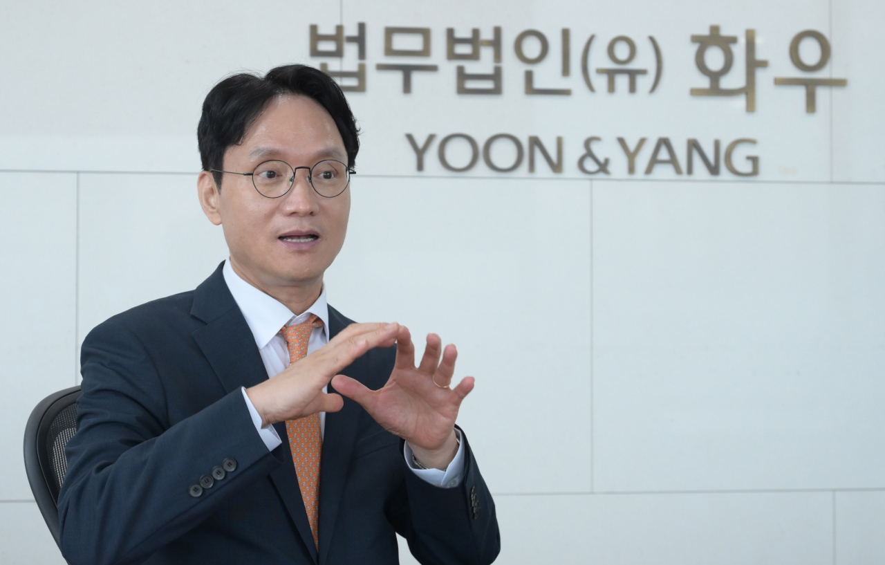 IAKL President Kim Kwon-hoe speaks during an interview with The Korea Herald. (Lee Sang-sub/The Korea Herald)