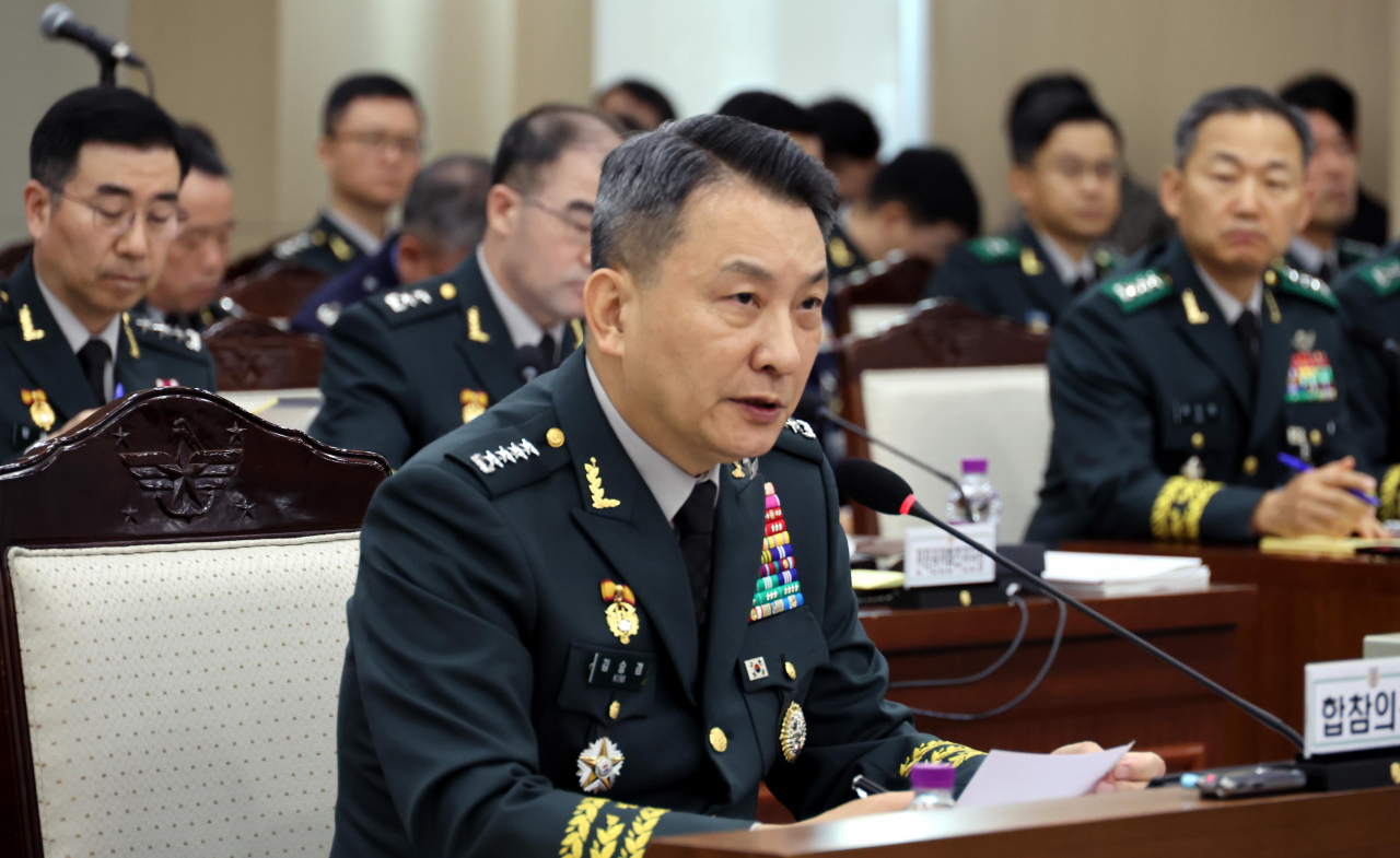 Gen. Kim Seung-kyum, chairman of the Joint Chiefs of Staff, speaks during a parliamentary audit held at the JCS headquarters in Seoul on Thursday.(Yonhap- Pool photo)