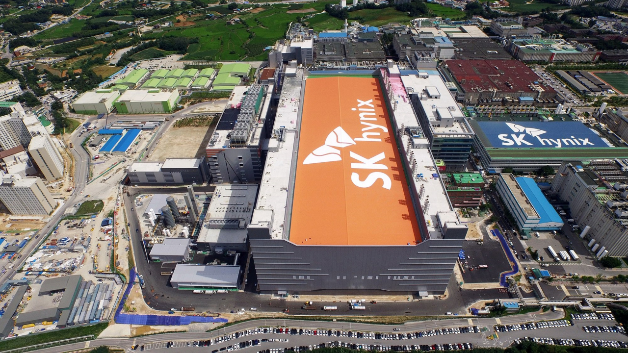 An aerial view of SK hynix's semiconductor line in Icheon, Gyeonggi Province. (SK hynix)