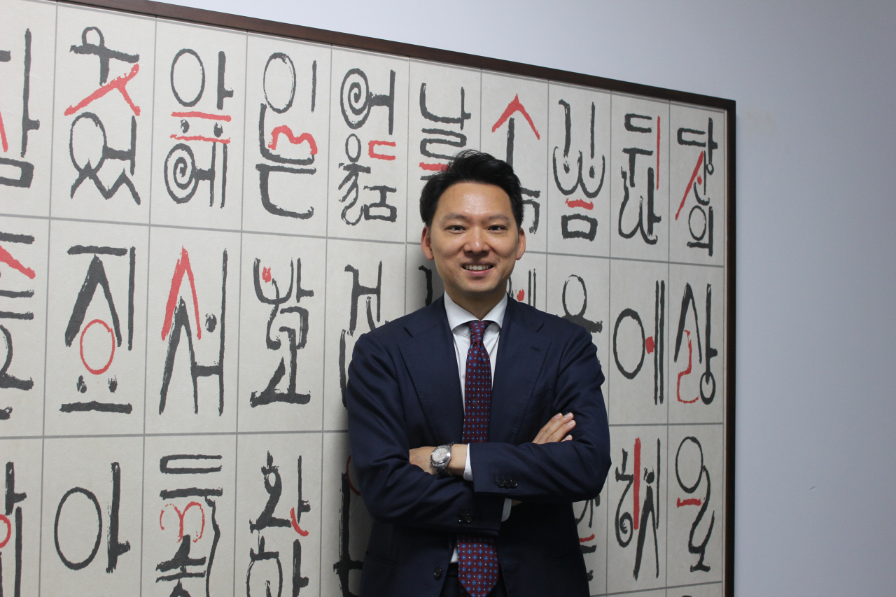 Director Shin Jae-kwang poses after an interview with The Korea Herald at the Korean Cultural Center in Madrid, on Oct. 19. (Korean Cultural Center in Spain)