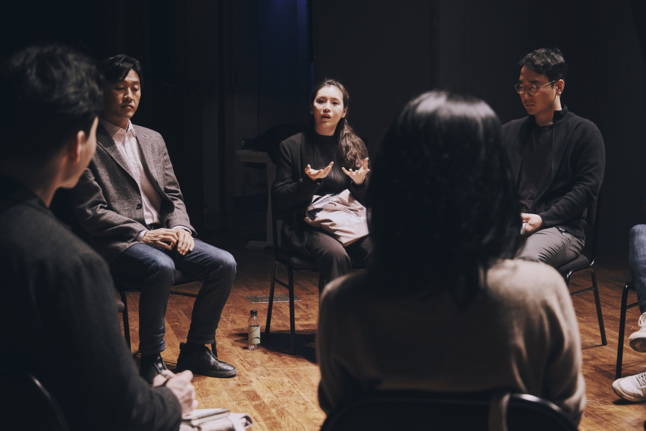 Cellist and music director of Musical Festival Pohang Park Yoo-sin (center), pianist Sohn Min-soo (left) and flutist Cho Sung-hyun attend a press conference on Saturday at Pohang Culture and Art Hall. (Musical Festival Pohang)