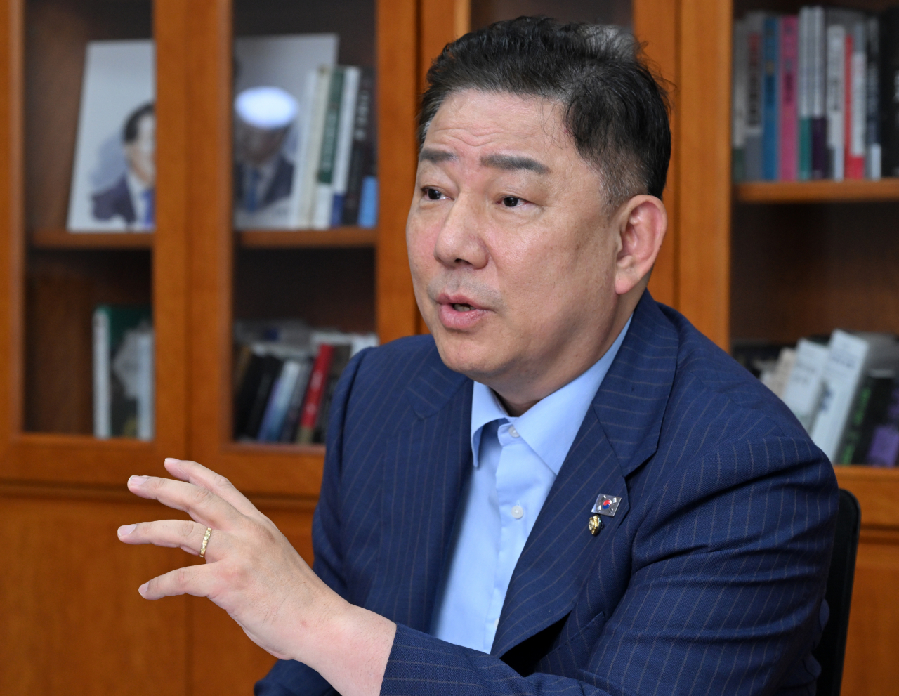 Rep. Kim Byung-kee of the Democratic Party of Korea speaks to The Korea Herald at his office in the National Assembly building in Yeouido, central Seoul, during a recent interview. (Im Se-jun/The Korea Herald)