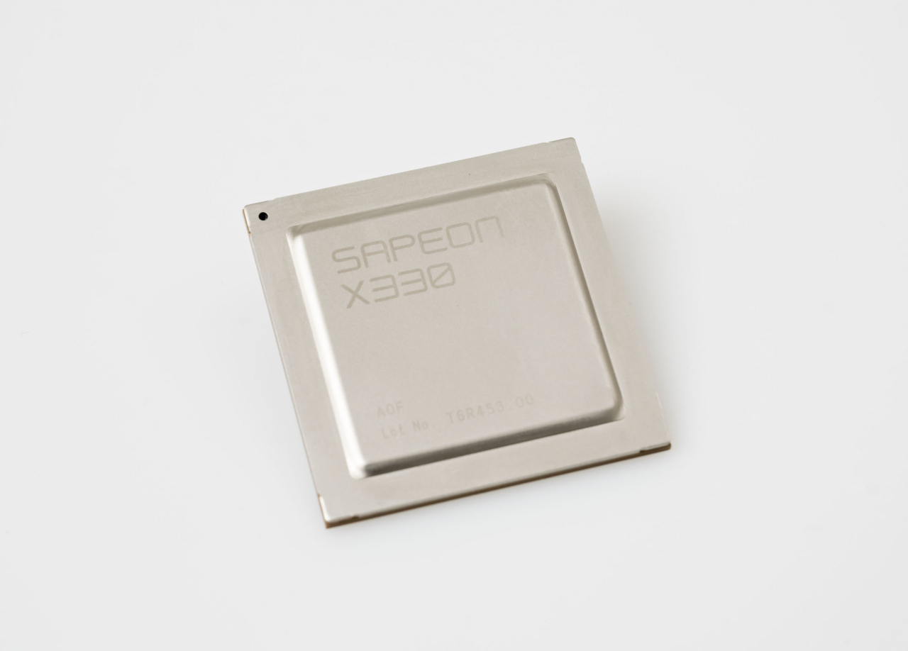 Sapeon's latest AI chip, X330 (Sapeon)