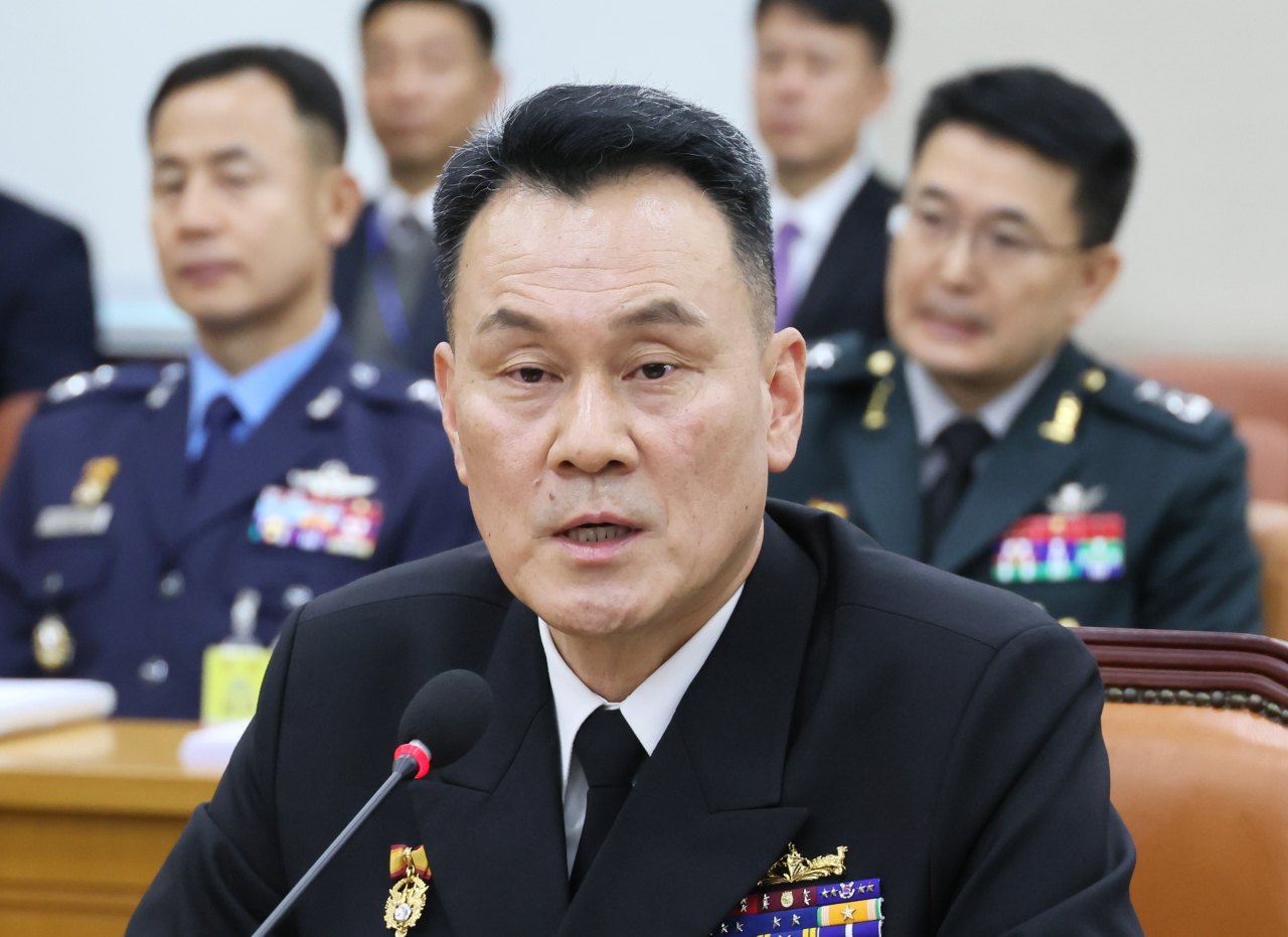 Kim Myung-soo, the new chairman of the Joint Chiefs of Staff, responds to lawmakers' questions during his confirmation hearing at the National Assembly in Seoul, Nov. 15, 2023. (Yonhap)