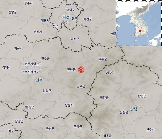 This map provided by weather authorities shows the epicenter of a 3.0 magnitude earthquake that struck near Jangsu, 216 km south of Seoul, on Saturday. (Yonhap)
