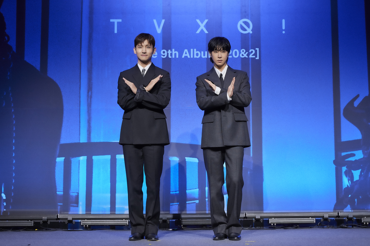 TVXQ introduces its ninth LP 