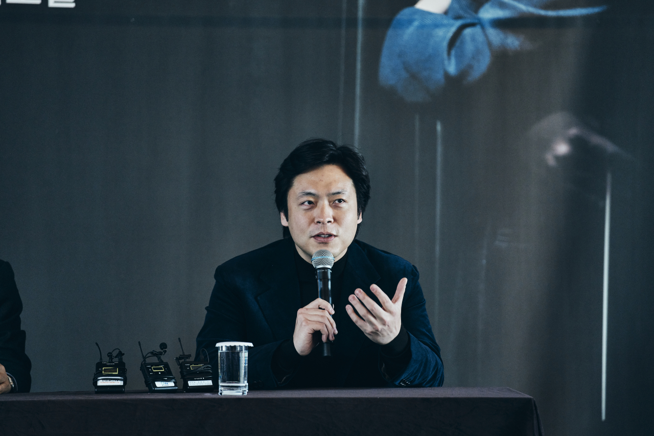 Kim Sun-wook, pianist and artistic director of the Gyeonggi Philharmonic Orchestra, speaks during a press conference in central Seoul on Monday. (GPO)