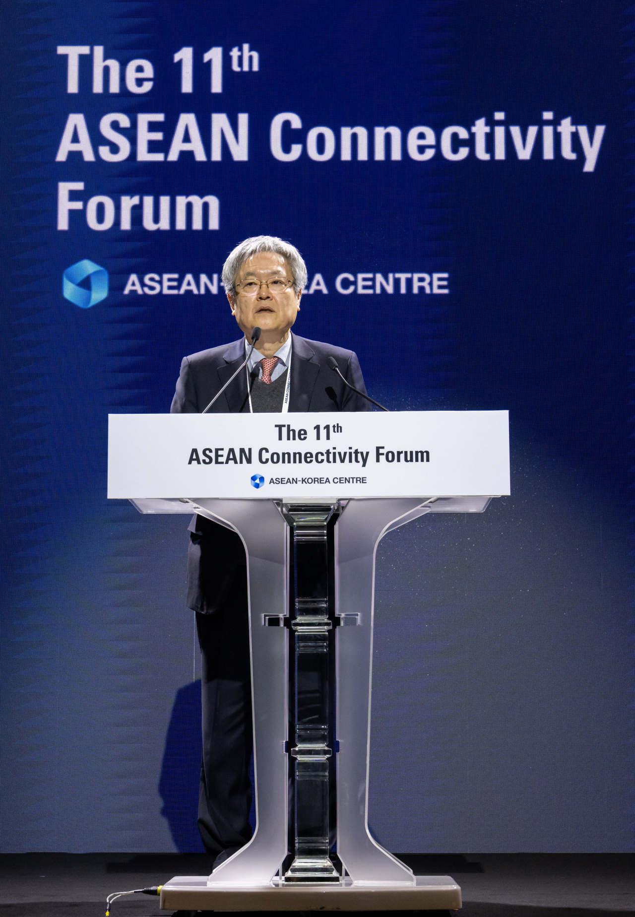 ASEAN Korea Center Secretary General Kim Hae-yong delivers opening remarks at 11th ASEAN Connectivity Forum held at Westin Josun in Jung-gu, Seoul on Tuesday. (ASEAN-Korea Center)