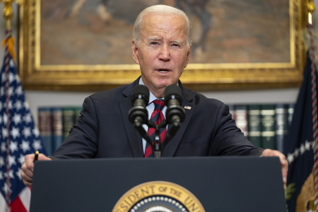 This Associated Press file photo shows US President Joe Biden speaking at the White House on Oct. 4, 2023. (Yonhap)