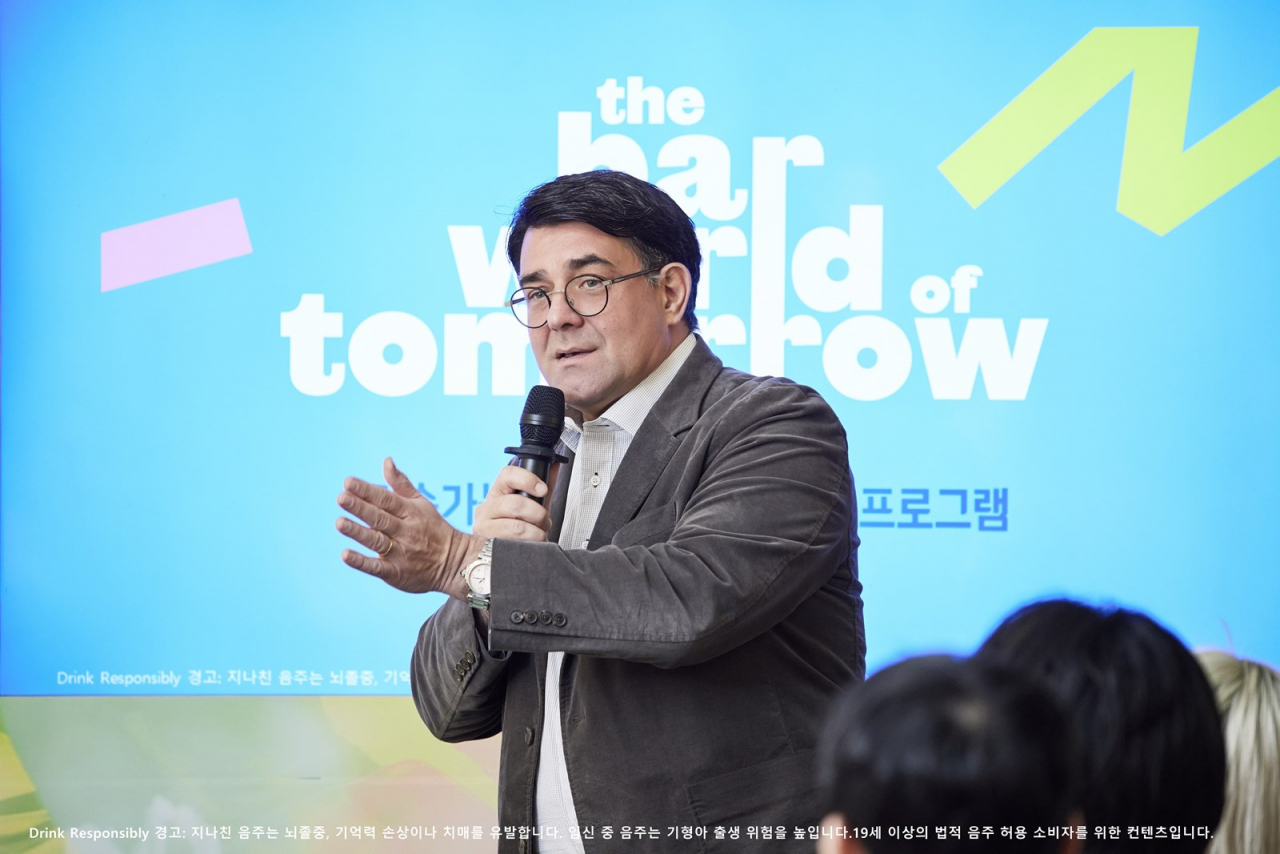 Pernod Ricard Korea CEO Frantz Hotton speaks at a special lecture at Maison Le Cercle in southern Seoul, Monday. (Pernod Ricard Korea)
