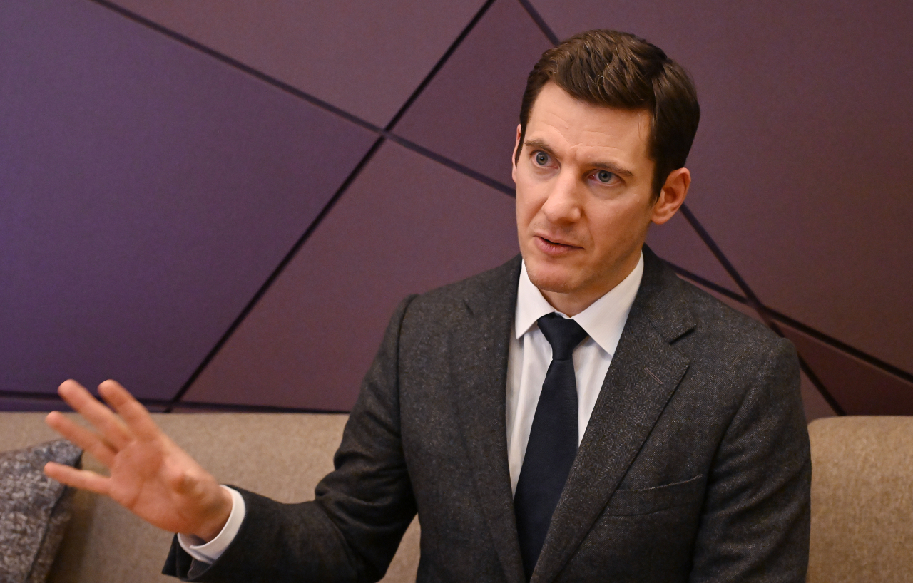 Andrew Gilholm, director of analysis practice for Greater China and North Asia at Control Risks, speaks during an interview with The Korea Herald at a hotel in Seoul on Monday. (Lee Sang-sub/The Korea Herald)