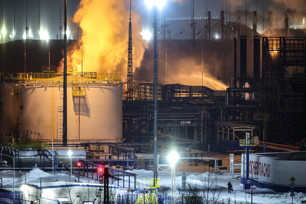 A fire at a terminal of Novatek at the Ust-Luga port. Leningrad Region Governor Alexander Drozdenko's Telegram channel reports no injuries, the Kingisepp District emergency services are on high alert. (TASS)