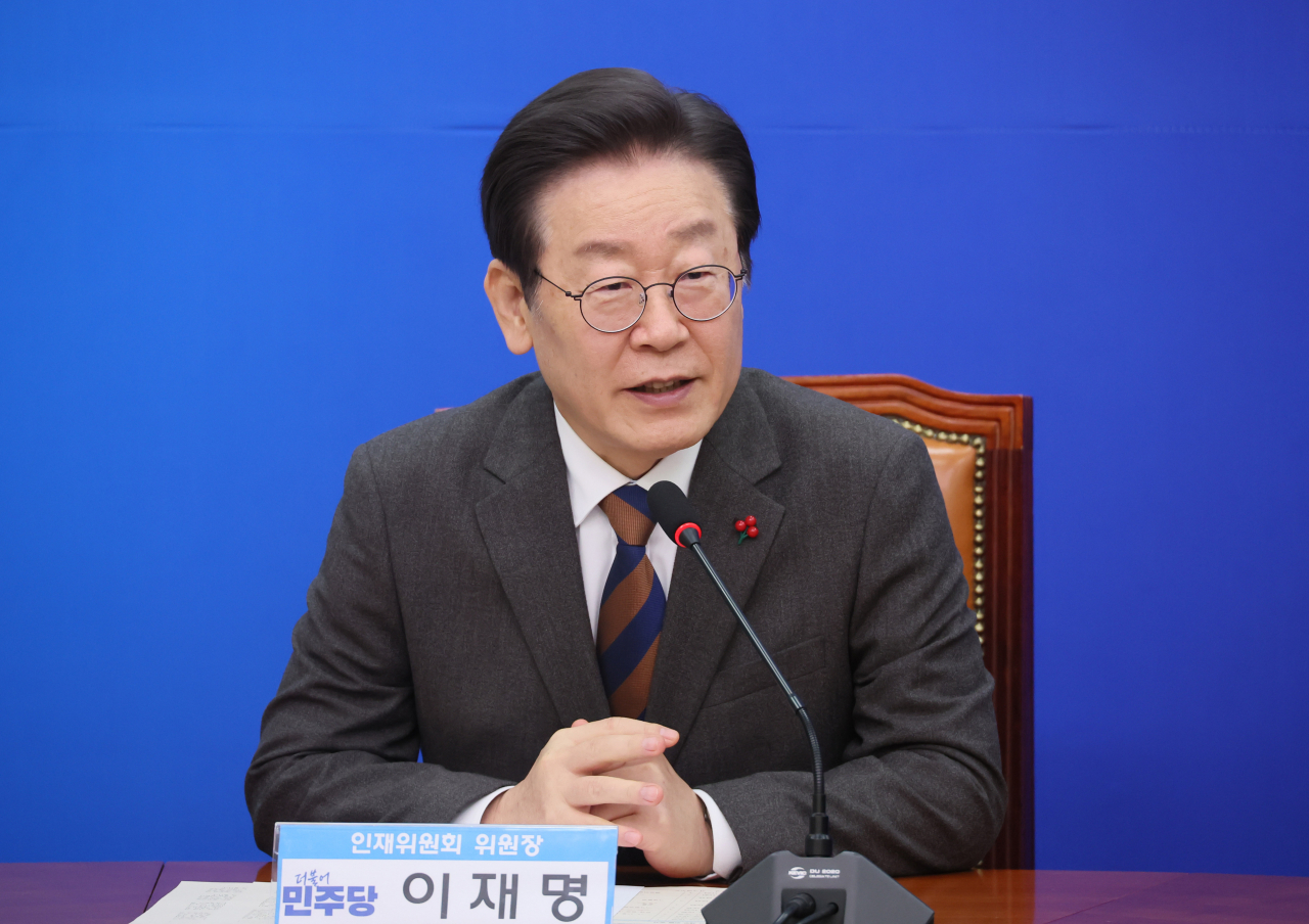 Main opposition leader Lee Jae-myung speaks during a party meeting at the National Assembly on Monday. (Yonhap)