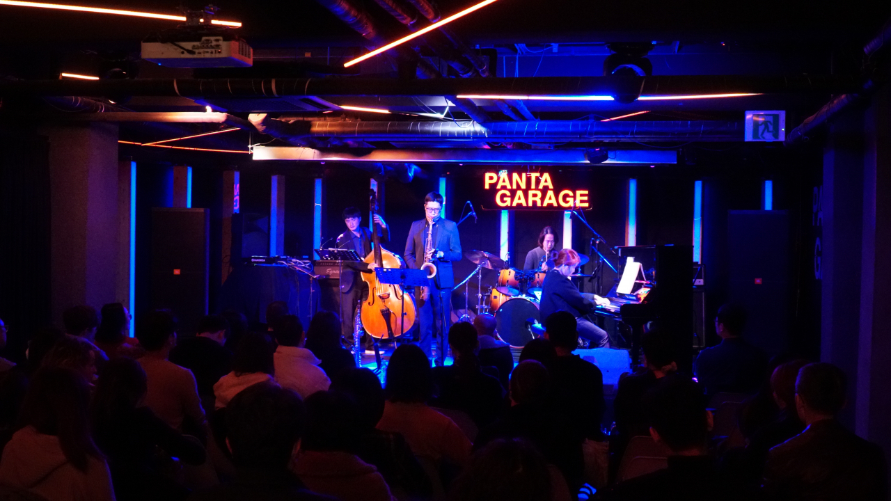 Lee Ji-yeun Orchestra performs during an event organized by the French Embassy in Seoul on Saturday. (Lee Ji-yeun Orchestra)