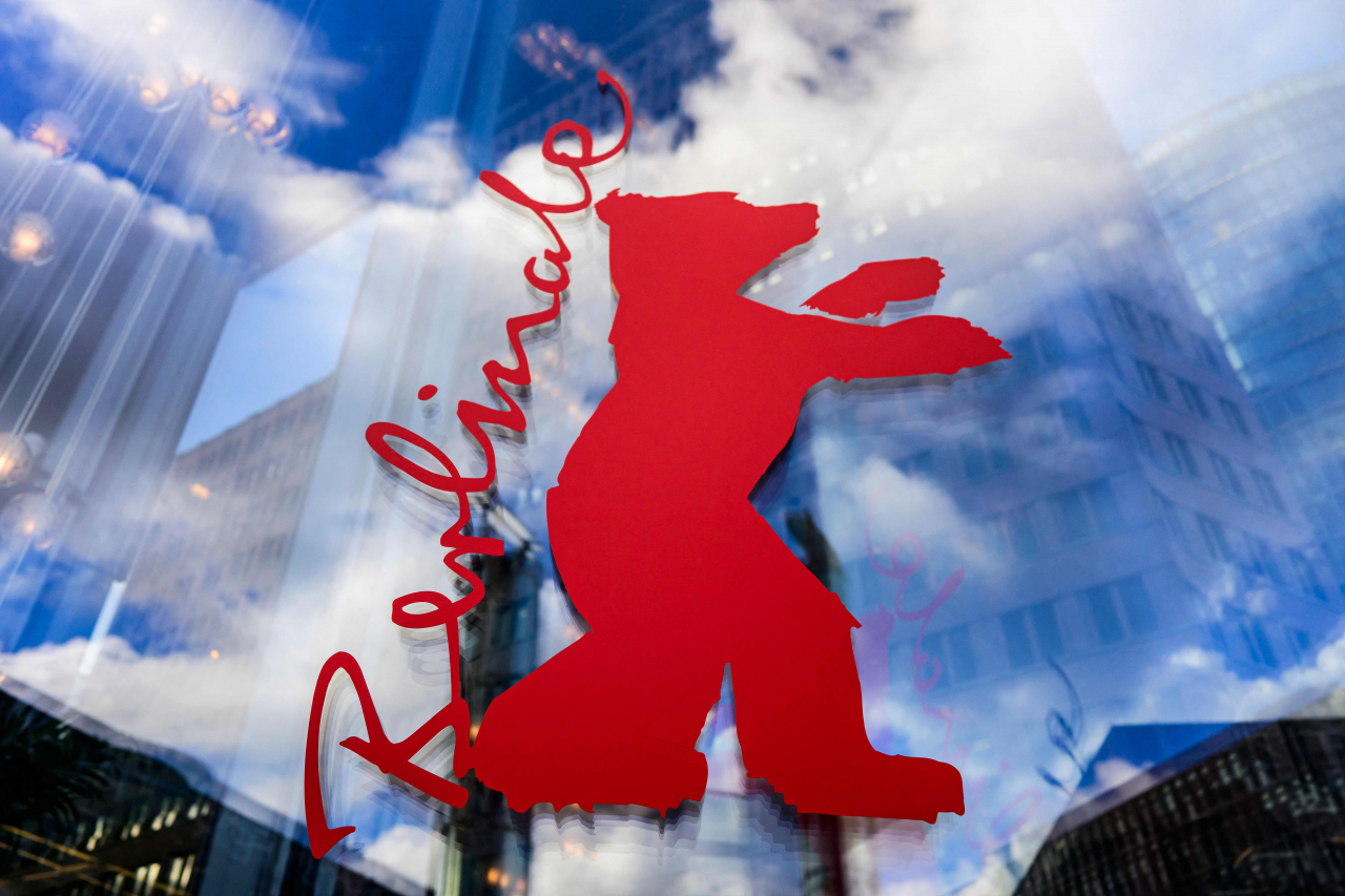 The Berlinale logo is seen on a window at the Potsdamer platz ahead of the Berlinale 74th International Film Festival in Berlin on February 13, 2024. (AFP-Yonhap)