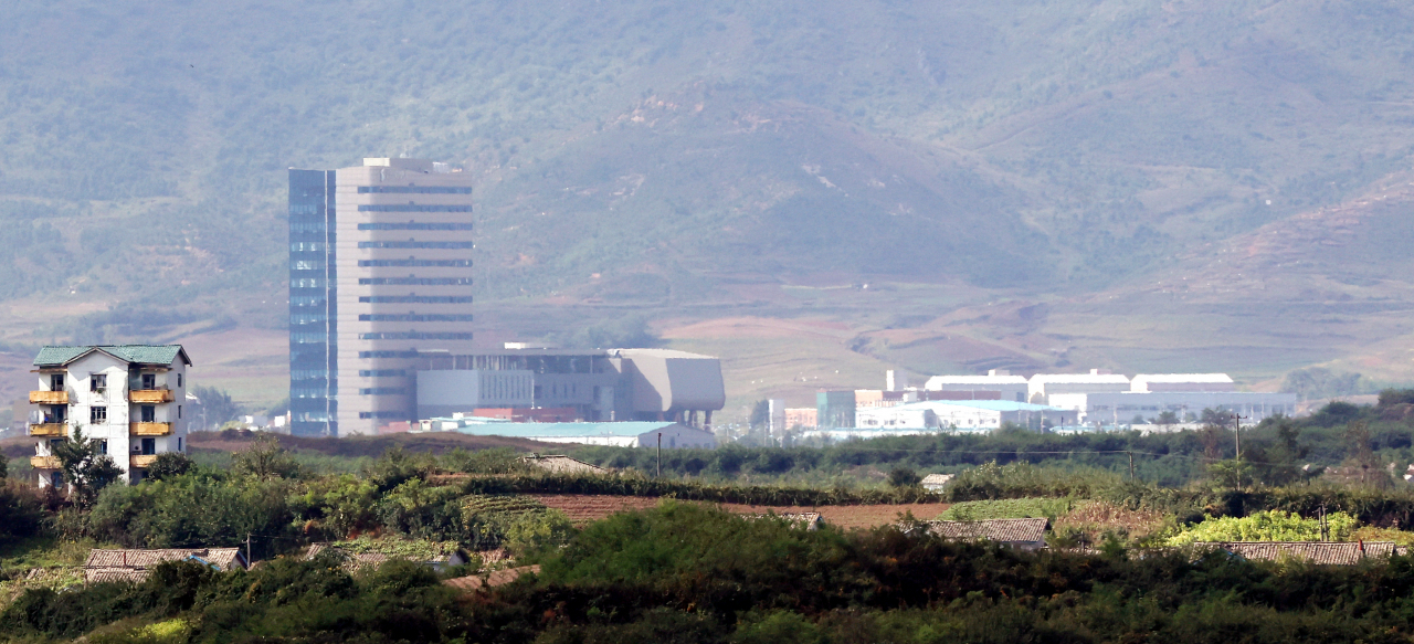 This file photo taken from South Korea's border city of Paju, 37 kilometers northwest of Seoul, shows Kaesong Industrial complex. (Joint Press corps)