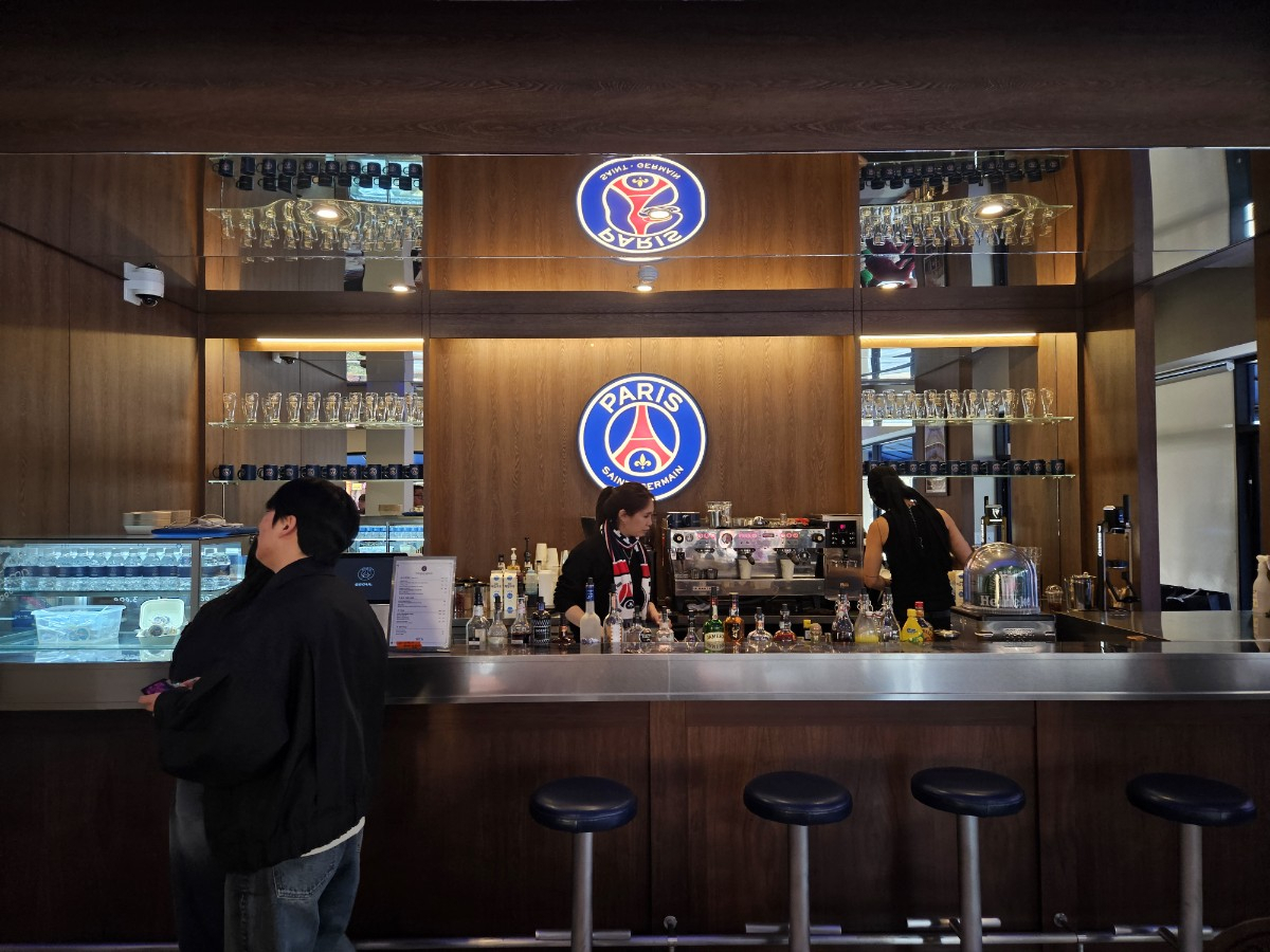 Paris Saint-Germain's cookies and candies are sold at the PSG flagship store in Seoul. (Park Yuna/The Korea Herald)