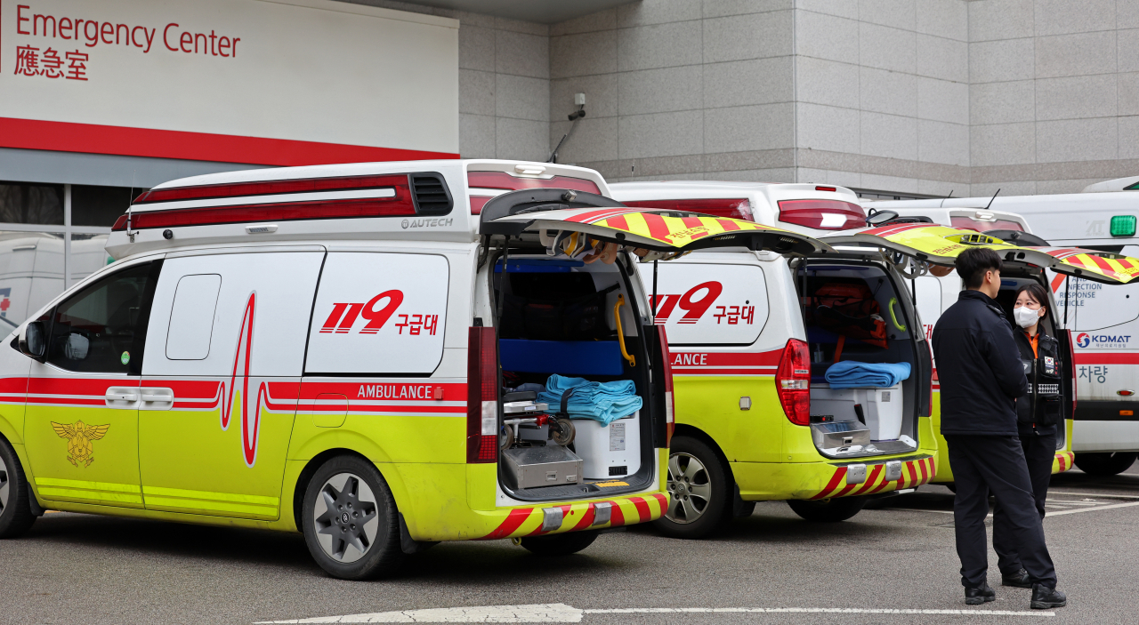 Ambulances are lined up outside the emergency center of Chonnam National University Hospital in Gwangju on Mar. 5. (Yonhap)