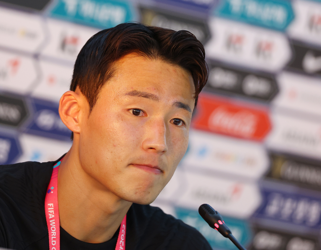 Son Jun-ho of South Korea speaks at a press conference before a training session for the FIFA World Cup at Al Egla Training Site in Doha on Nov. 22, 2022 (Yonhap)