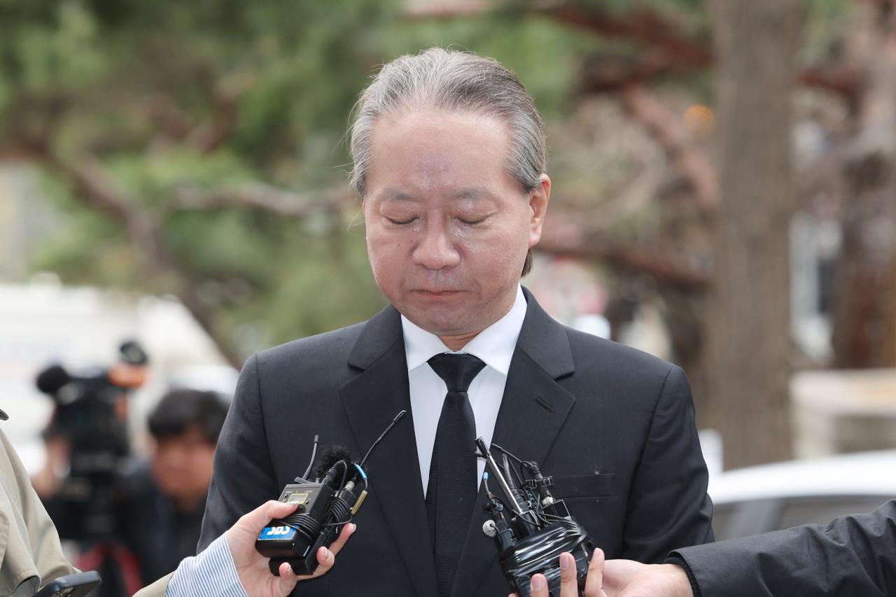 Joo Su-ho, spokesperson of the KMA emergency committee and candidate of chairman, appears for questioning at the Seoul Metropolitan Police Agency in Seoul on Monday. (Yonhap)