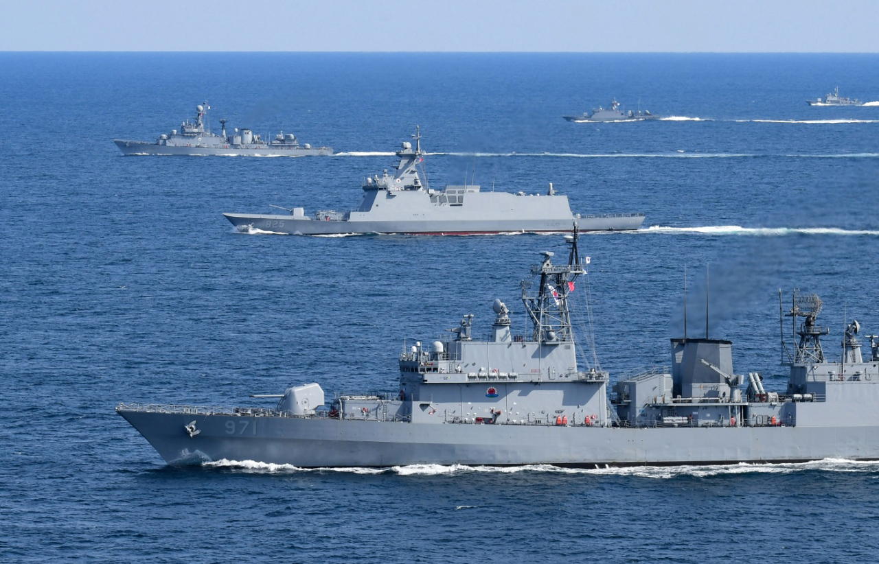 Battleships from the South Korea's Second Fleet conduct an anti-ship live-fire drill in the East Sea on Wednesday. (Yonhap)
