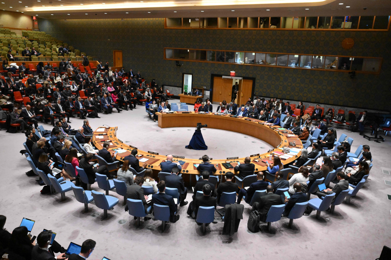 The United Nations Security Council meets at the UN headquarters in New York on Monday. (AFP-Yonhap)